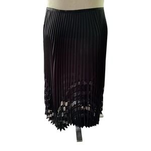 DKNY Pleated Black Skirt Size 6‎